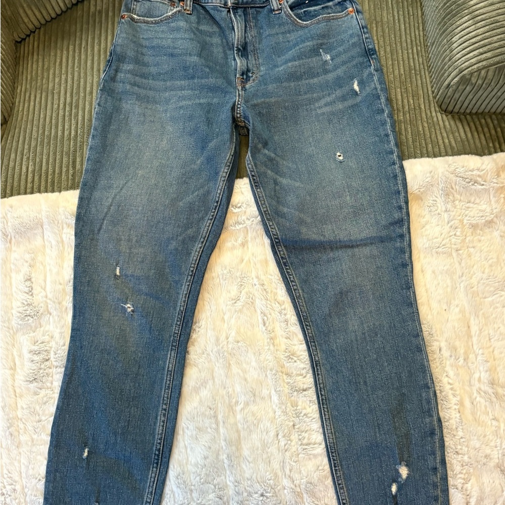 Men's Mid-Blue Distressed Jeans